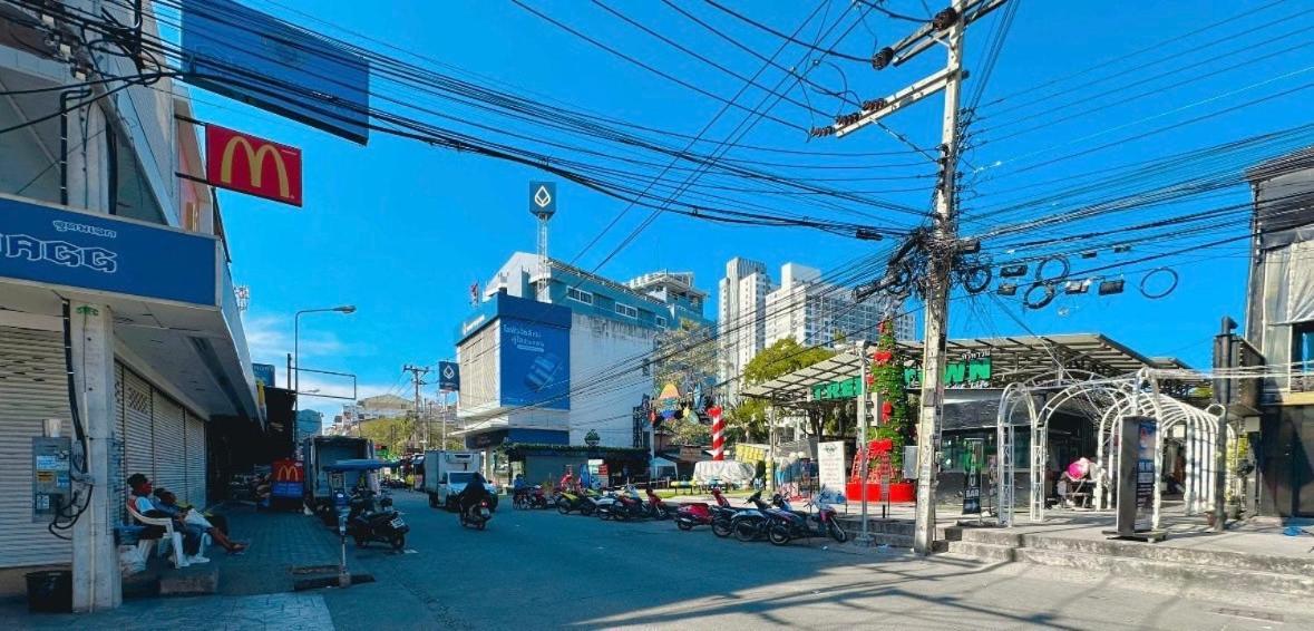 Studio Apartment Diana Estate Condominium Pattaya Exterior foto