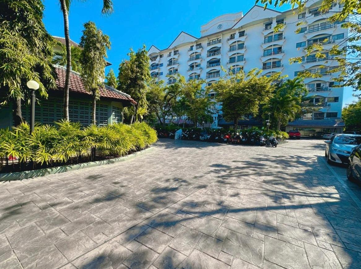 Studio Apartment Diana Estate Condominium Pattaya Exterior foto