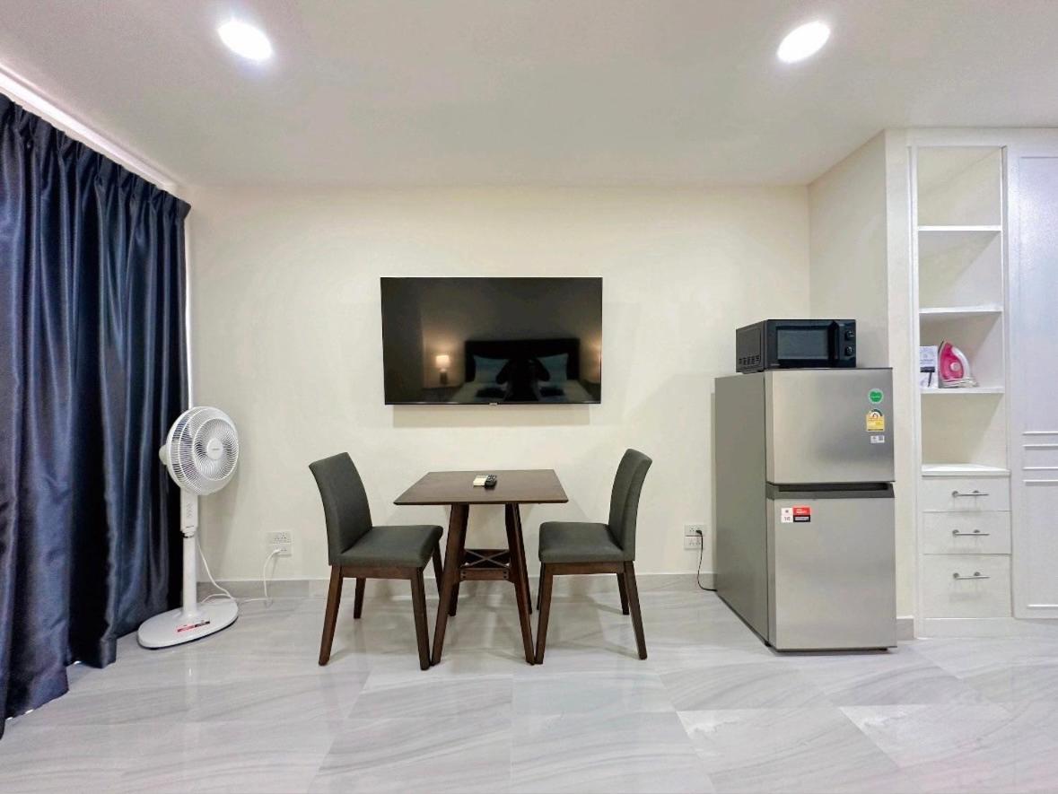 Studio Apartment Diana Estate Condominium Pattaya Exterior foto